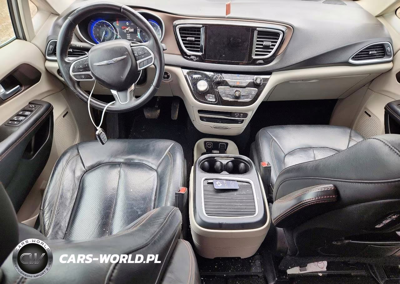 2018 Chrysler Pacifica Touring L Plus VIN:2C4RC1EG1JR271375 - 8