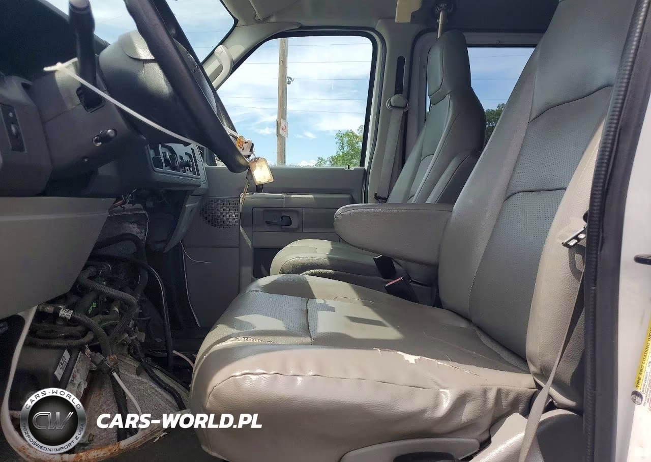2010 Ford Econoline E150 Van VIN:1FTNE1EW1ADA58476 - 7