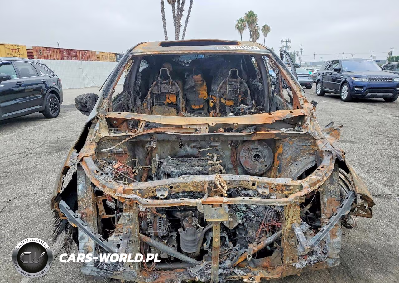 2018 Honda Odyssey Elite VIN:5FNRL6H98JB010430 - 5