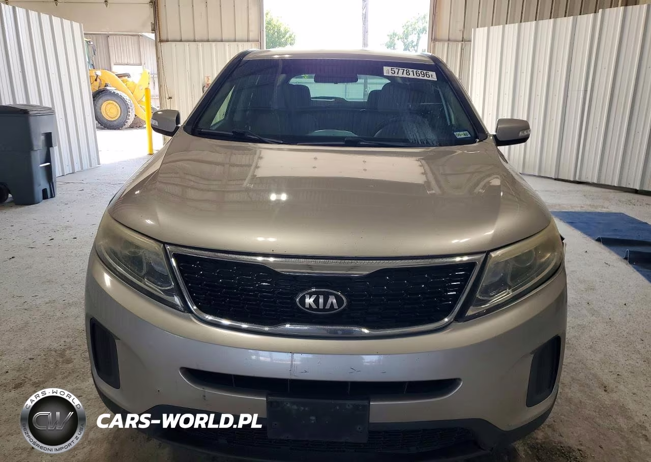 2015 Kia Sorento Lx VIN:5XYKT3A61FG621447 - 5