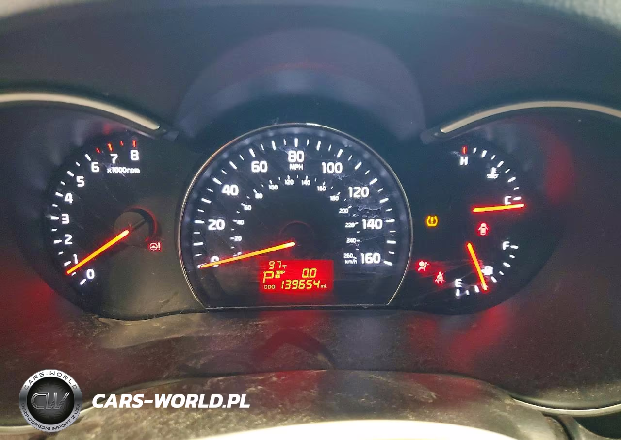 2015 Kia Sorento Lx VIN:5XYKT3A61FG621447 - 9