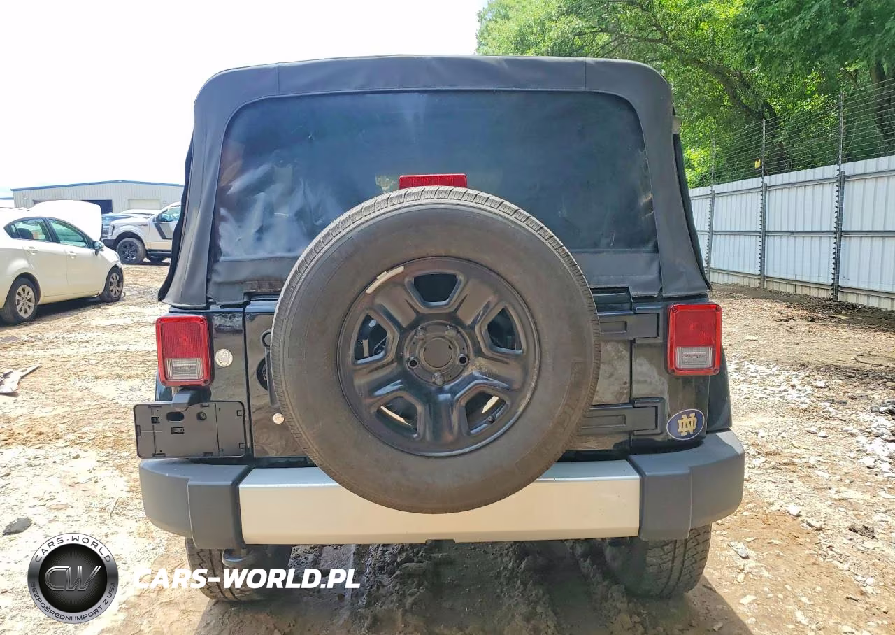 2012 Jeep Wrangler Unlimited Sahara VIN:1C4HJWEG7CL124729 - 6