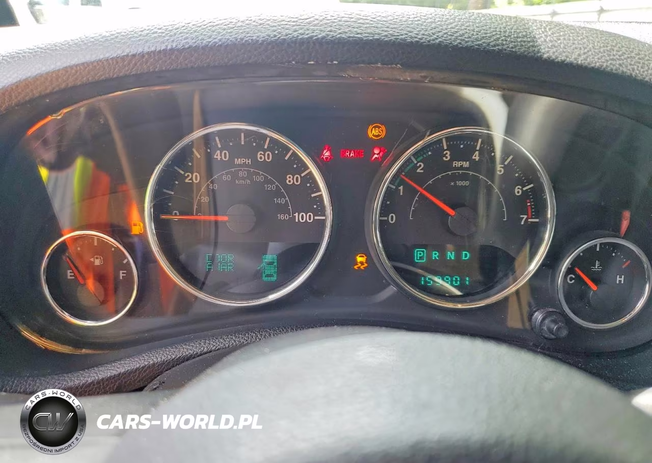 2012 Jeep Wrangler Unlimited Sahara VIN:1C4HJWEG7CL124729 - 9