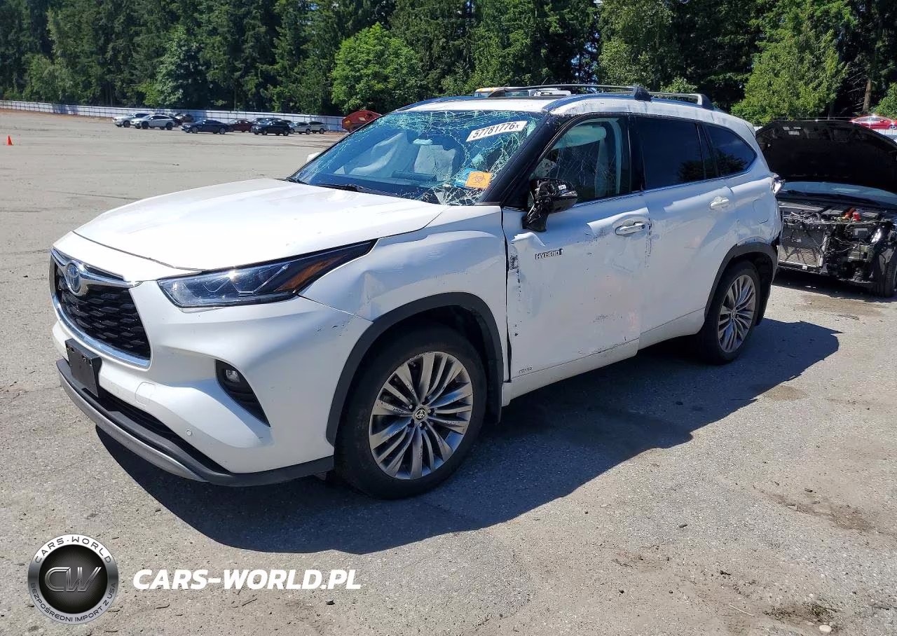 2021 Toyota Highlander Hybrid Platinum