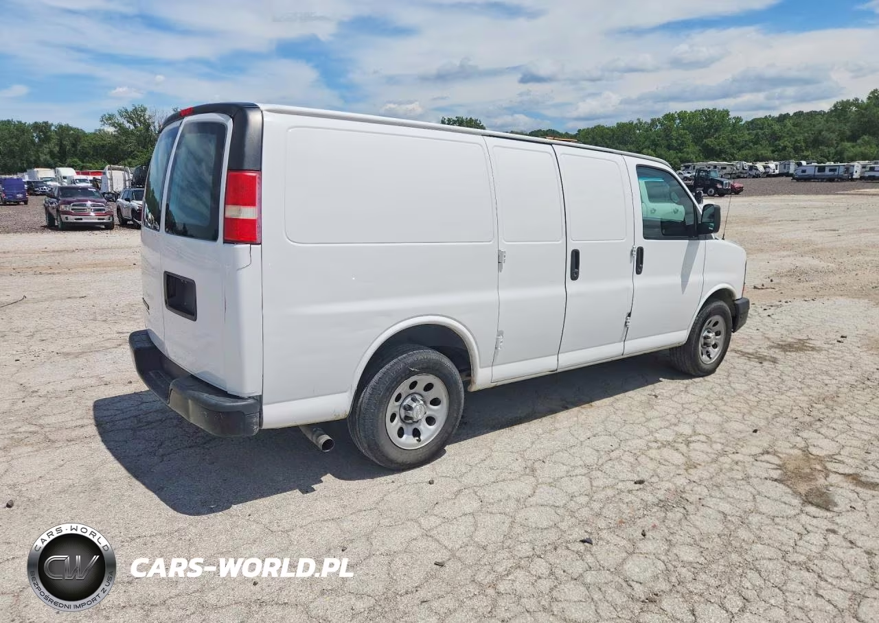 2014 Chevrolet Express G1500 VIN:1GCSGAFX9E1191465 - 3