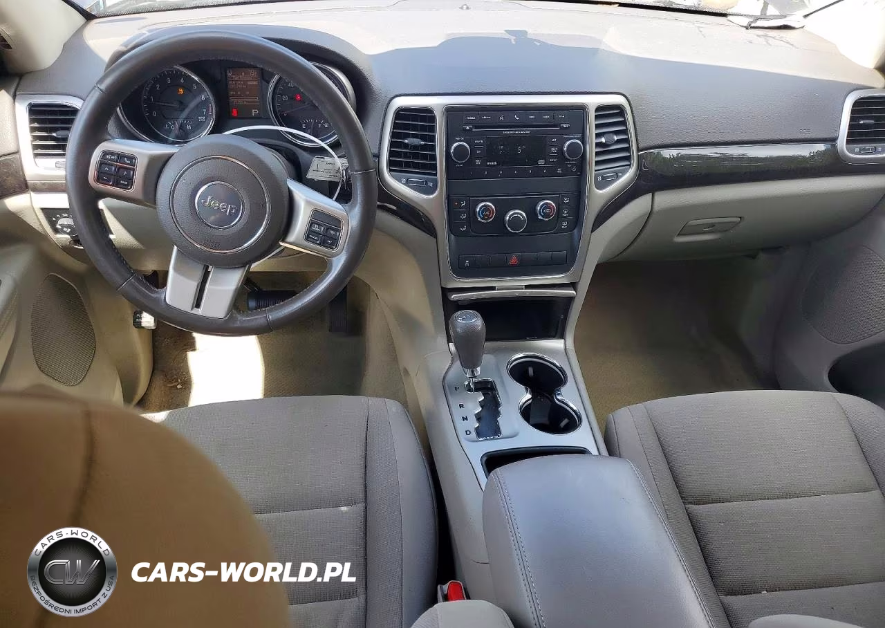 2012 Jeep Grand Cherokee Laredo VIN:1C4RJFAG0CC208546 - 8