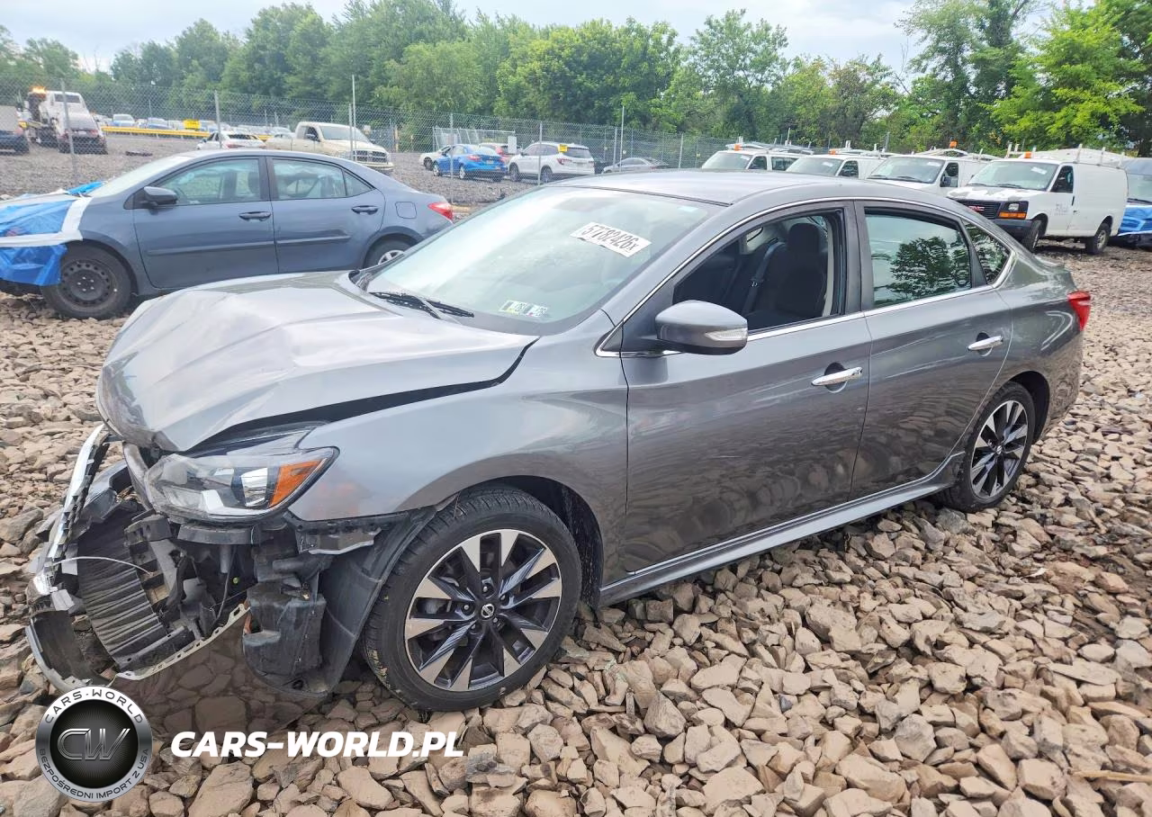 2017 Nissan Sentra Sr – zdjęcie 1 z 13