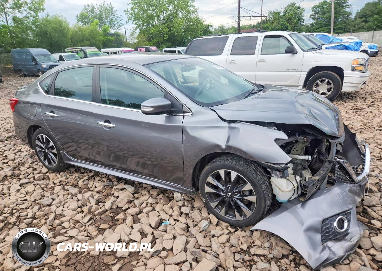 2017 Nissan Sentra Sr VIN:3N1AB7AP6HY332953 - 4