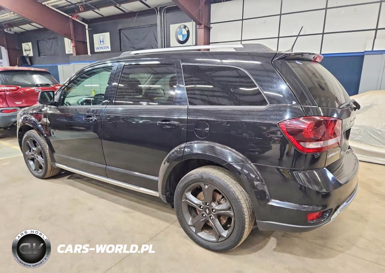 2019 Dodge Journey Crossroad VIN:3C4PDCGG4KT716722 - 2