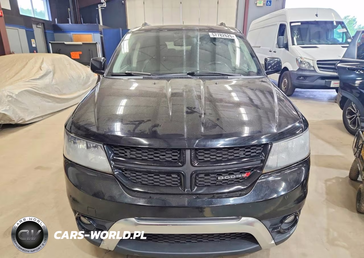 2019 Dodge Journey Crossroad VIN:3C4PDCGG4KT716722 - 5