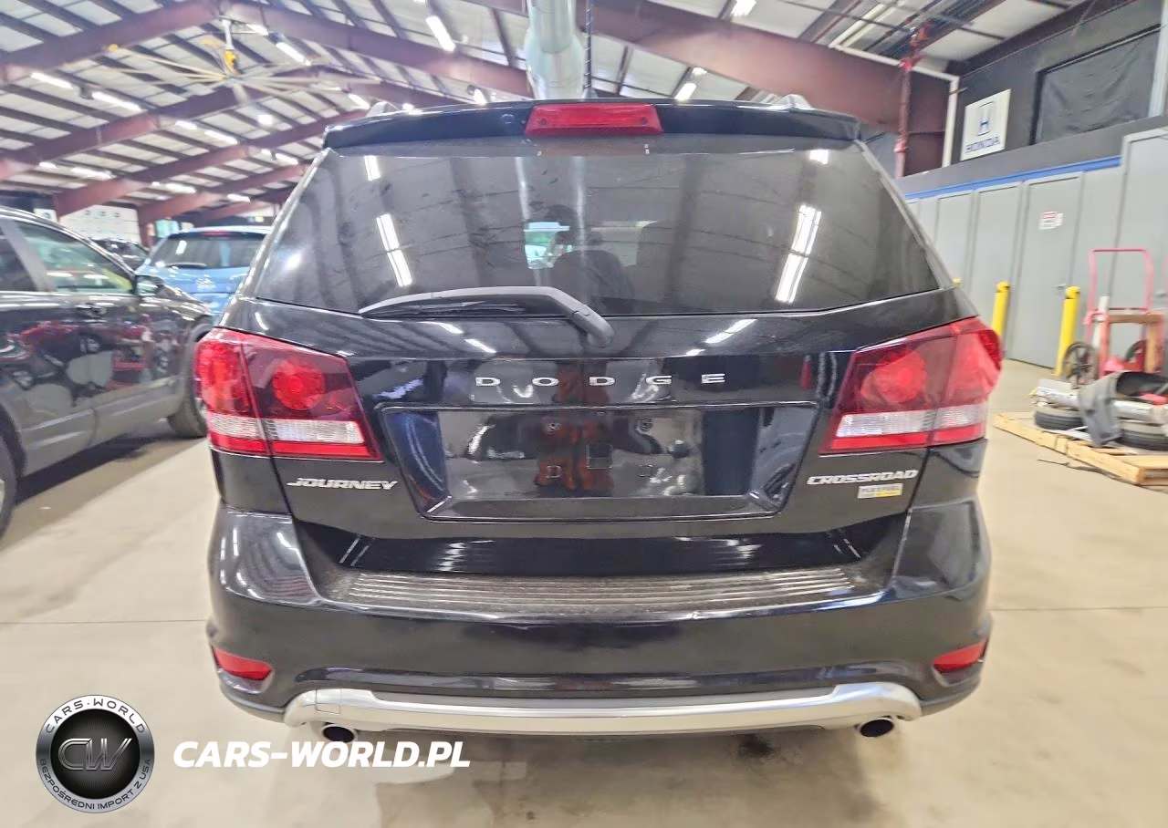 2019 Dodge Journey Crossroad VIN:3C4PDCGG4KT716722 - 6