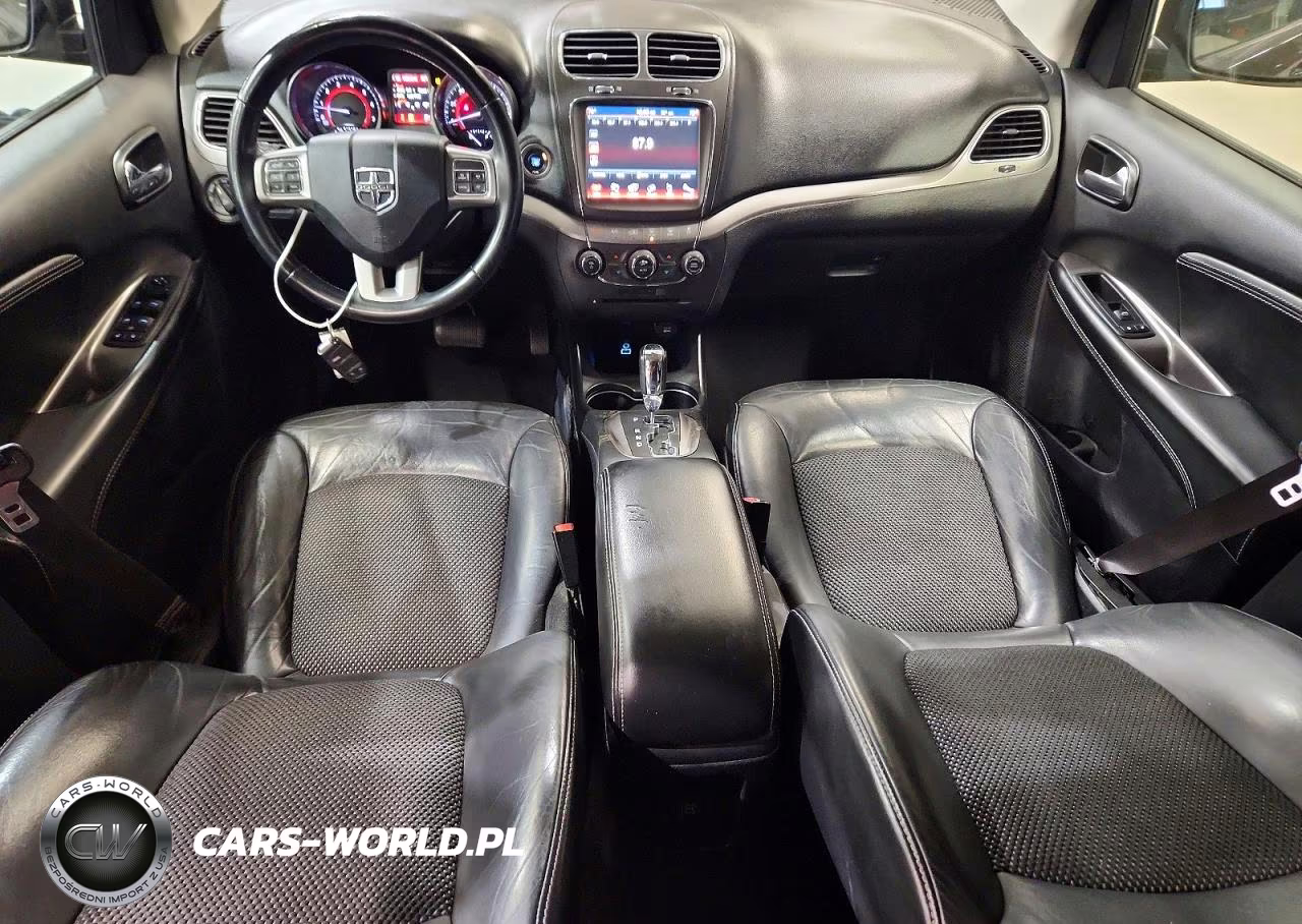 2019 Dodge Journey Crossroad VIN:3C4PDCGG4KT716722 - 8