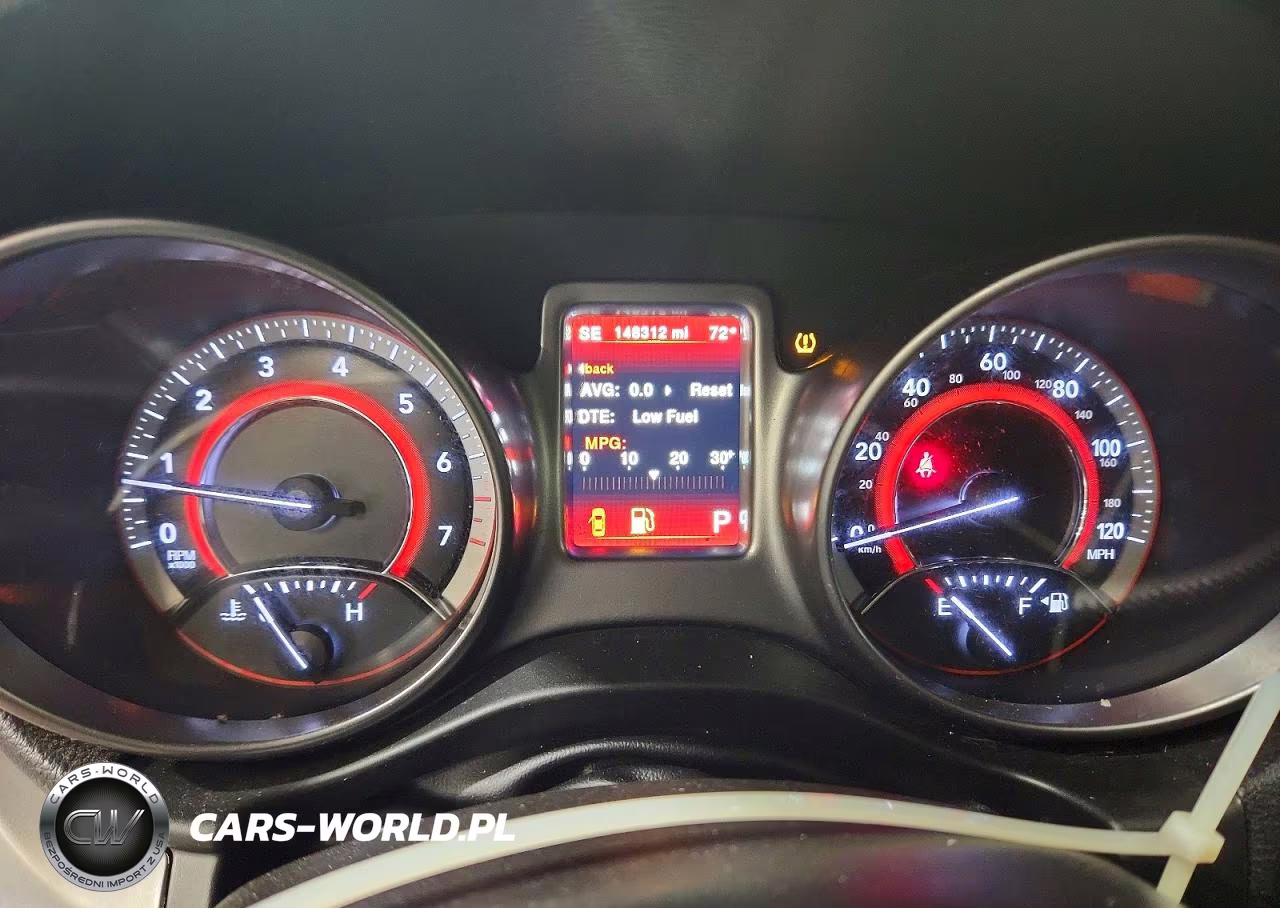 2019 Dodge Journey Crossroad VIN:3C4PDCGG4KT716722 - 9