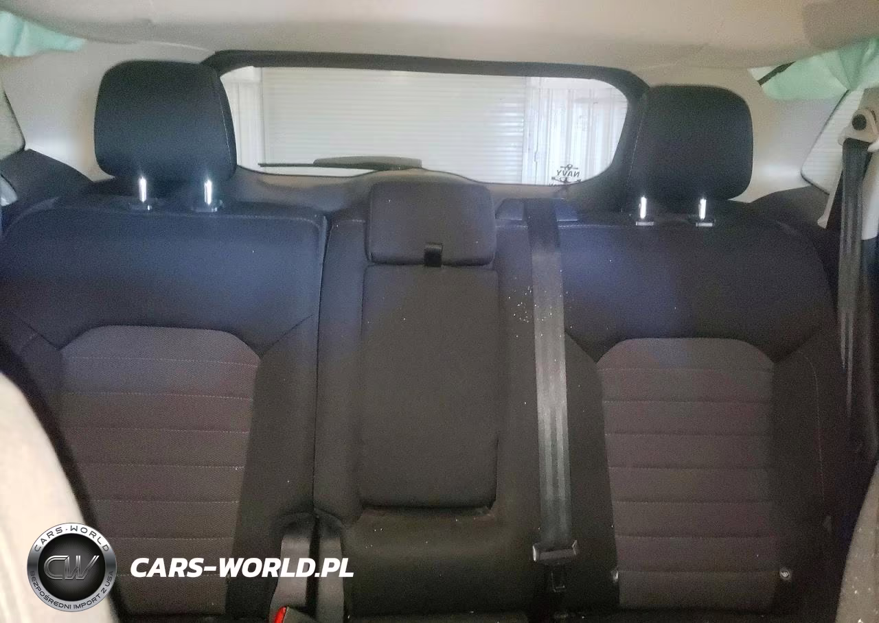 2016 Ford Edge Se VIN:2FMPK4G93GBC59980 - 10