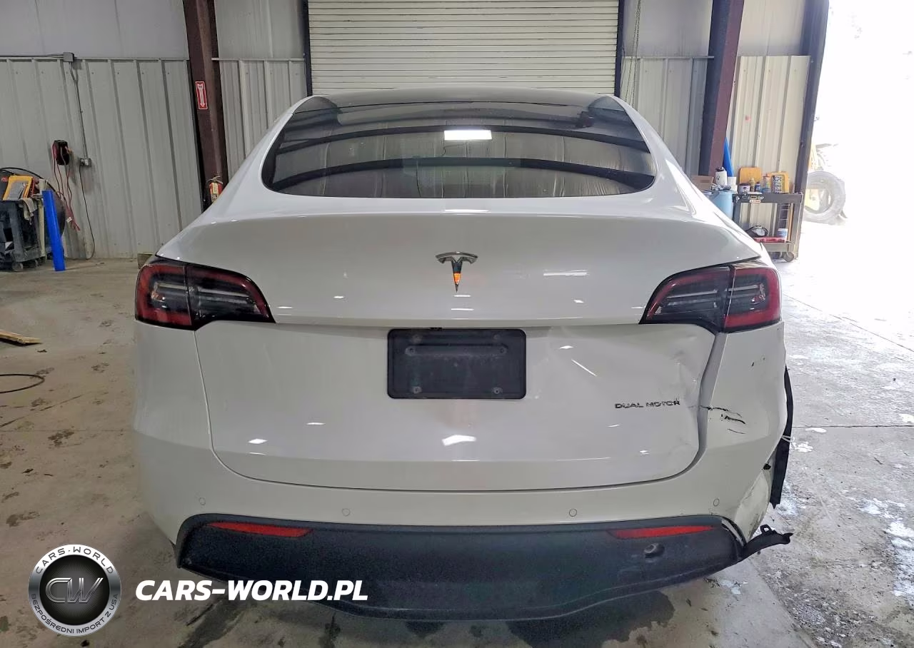 2020 Tesla Model Y VIN:5YJYGDEE8LF041489 - 6