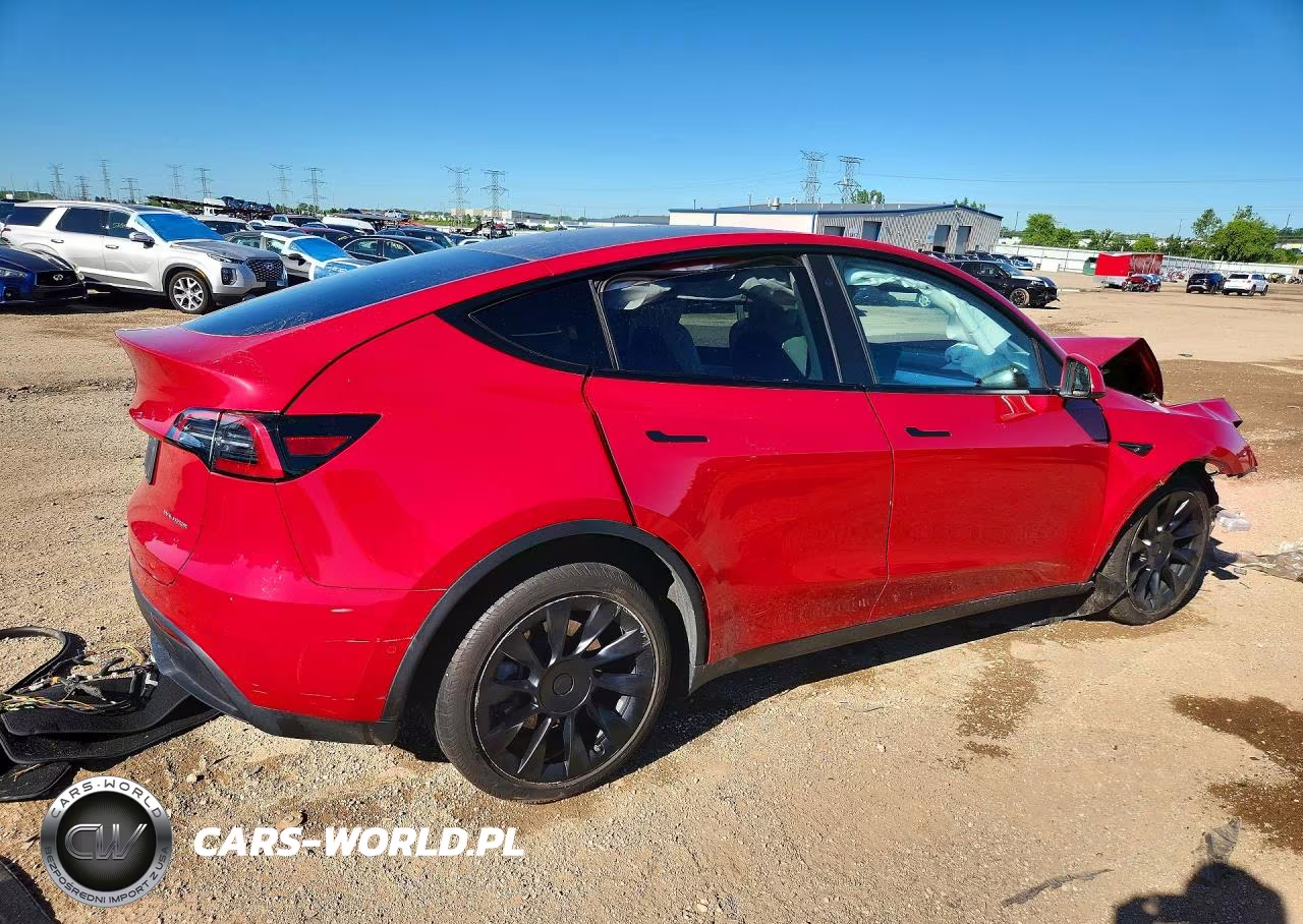 2022 Tesla Model Y VIN:7SAYGDEEXNF343579 - 3