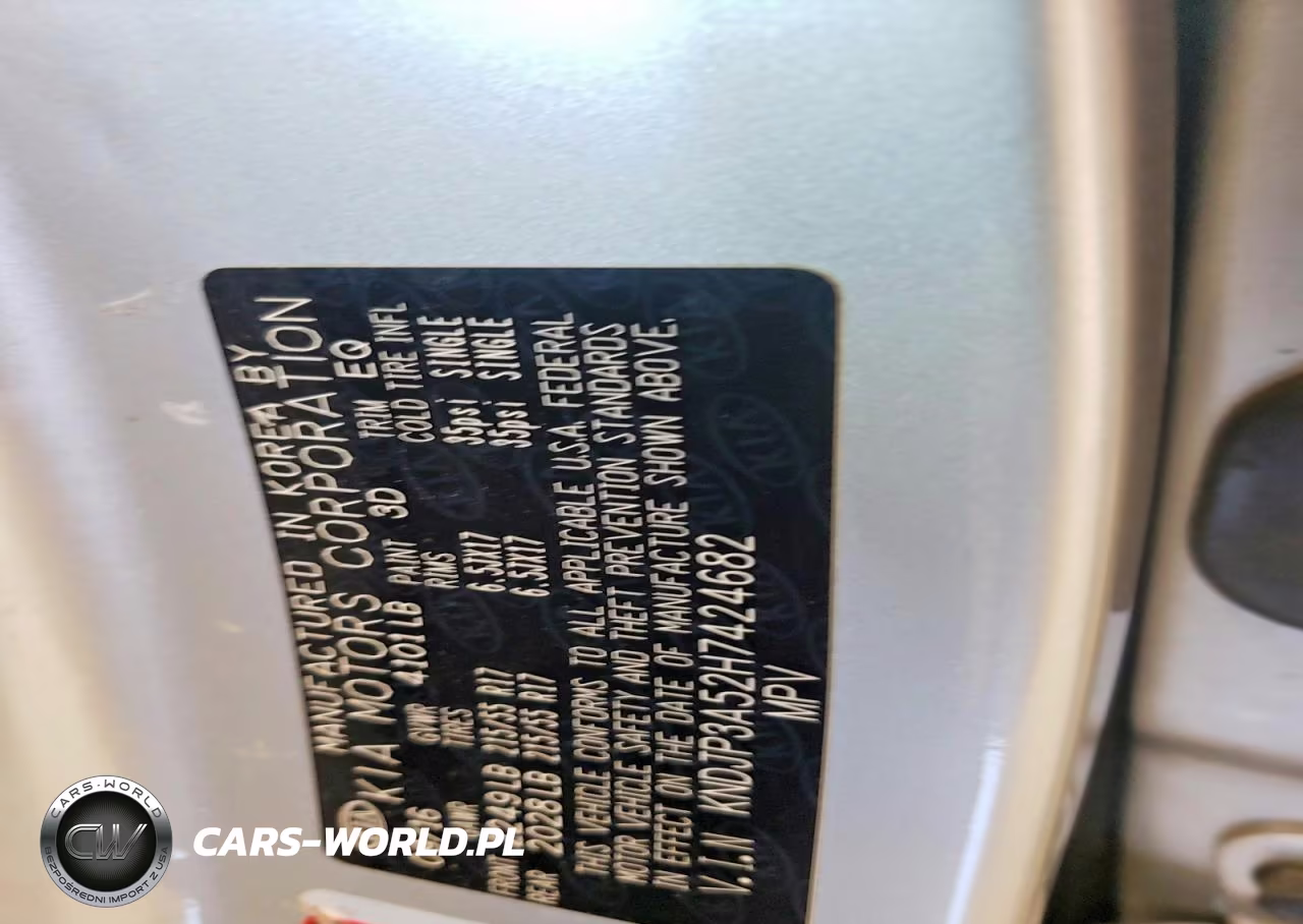 2017 Kia Soul + VIN:KNDJP3A52H7424682 - 13