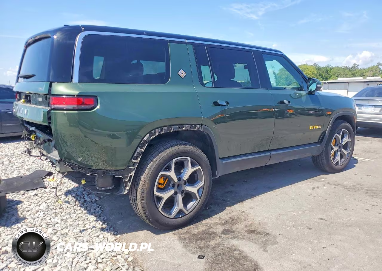 2023 Rivian R1S Adventure VIN:7PDSGABA2PN021972 - 3