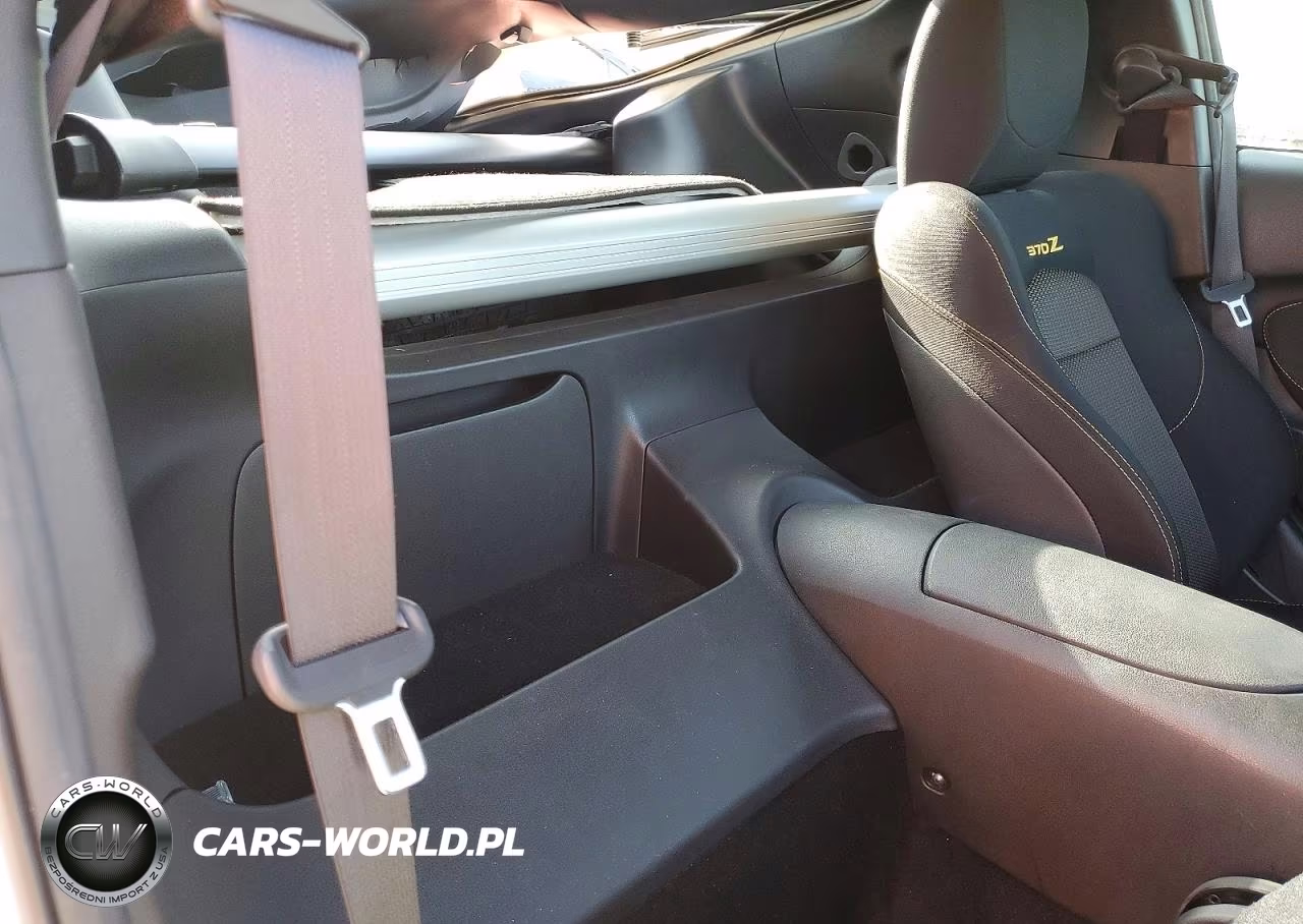 2019 Nissan 370Z Base VIN:JN1AZ4EH0KM420680 - 10