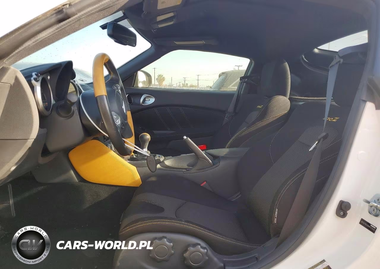 2019 Nissan 370Z Base VIN:JN1AZ4EH0KM420680 - 7