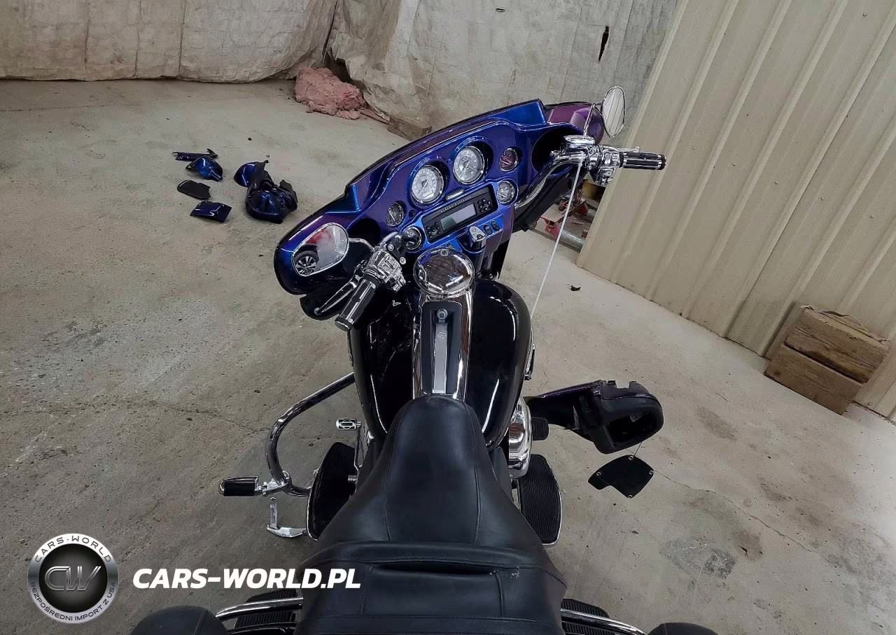 2010 Harley-Davidson Flhtk VIN:1HD1KEM19AB632837 - 6