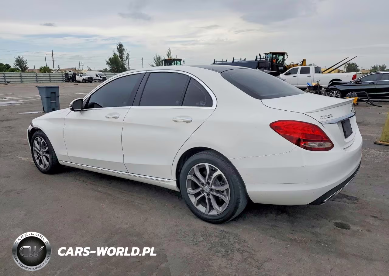 2016 Mercedes-Benz C 300 4Matic VIN:55SWF4KB2GU149406 - 2