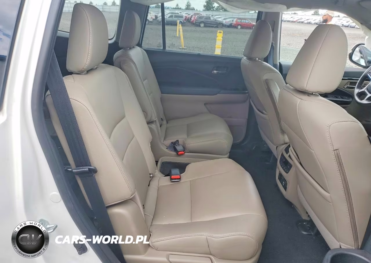 2021 Honda Pilot Touring VIN:5FNYF6H67MB056098 - 11