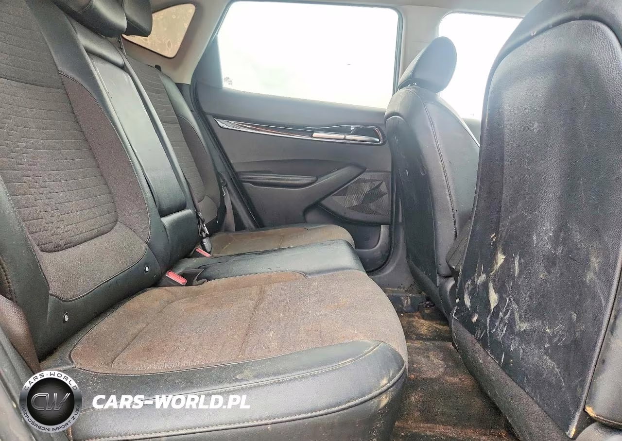 2021 Kia Seltos S VIN:KNDEU2AA9M7096124 - 11