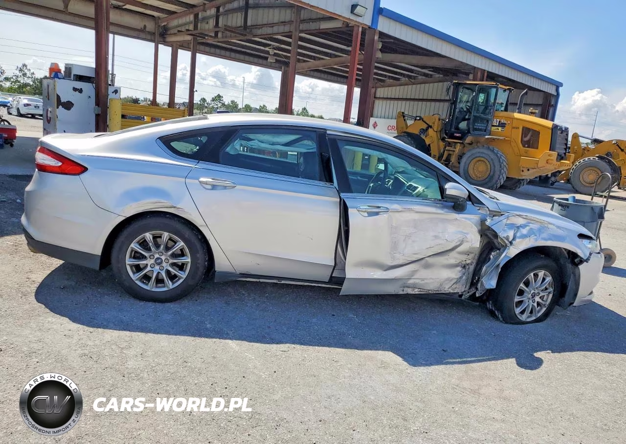 2016 Ford Fusion S VIN:1FA6P0G79G5102375 - 3