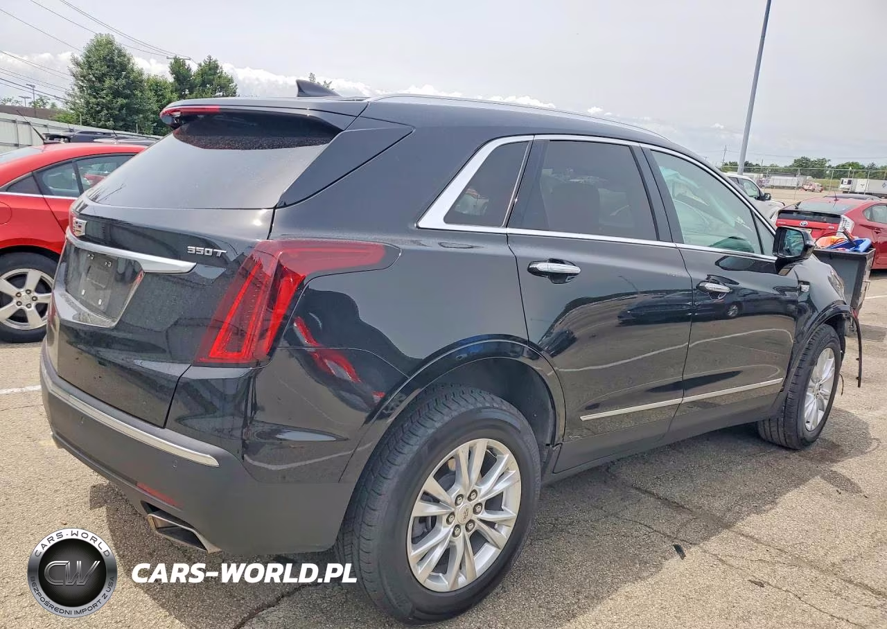 2022 Cadillac Xt5 Luxury VIN:1GYKNBR42NZ120214 - 3