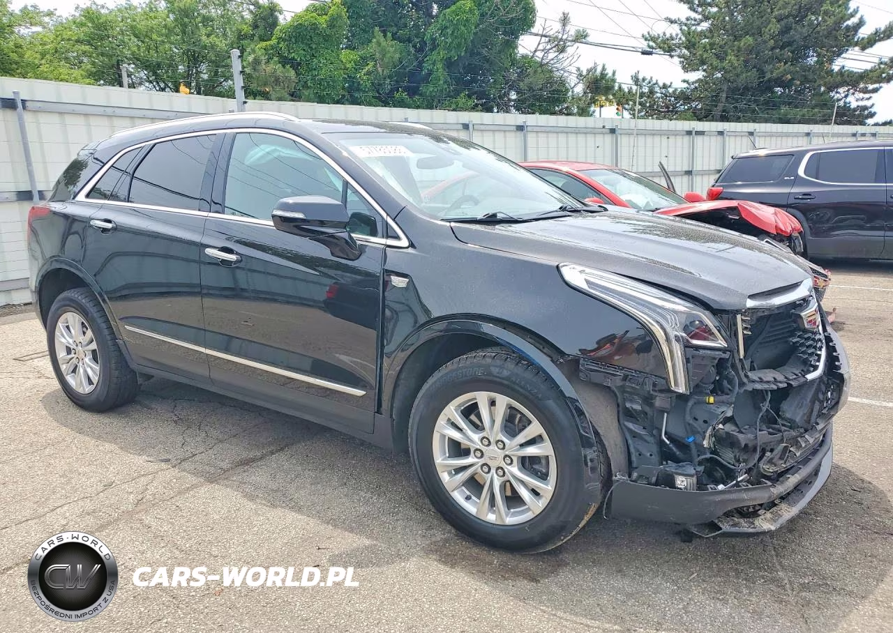 2022 Cadillac Xt5 Luxury VIN:1GYKNBR42NZ120214 - 4