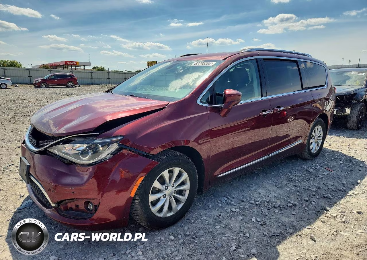 2018 Chrysler Pacifica Touring L – zdjęcie 1 z 13