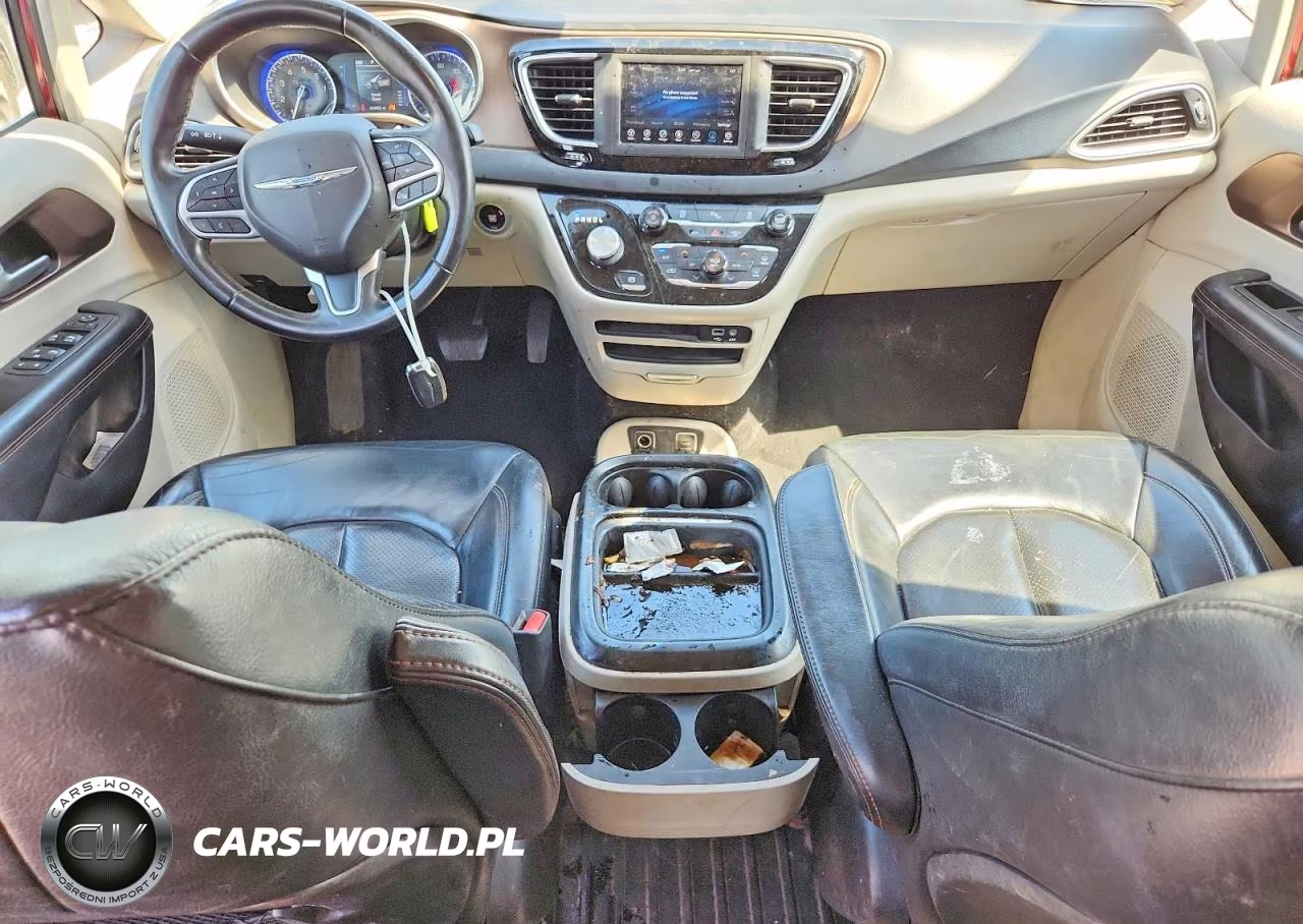 2018 Chrysler Pacifica Touring L VIN:2C4RC1BG2JR120064 - 8