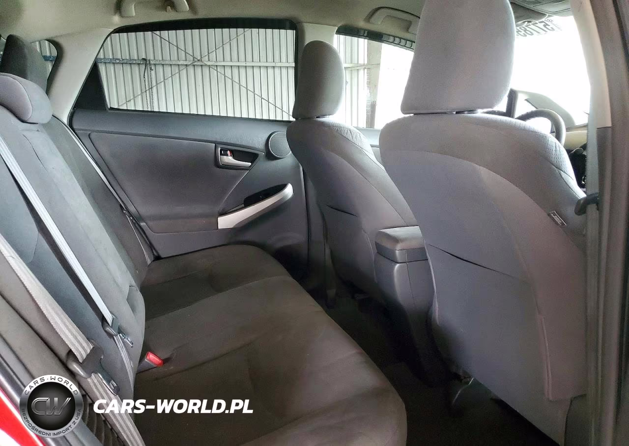 2011 Toyota Prius Three VIN:JTDKN3DU8B0257807 - 10