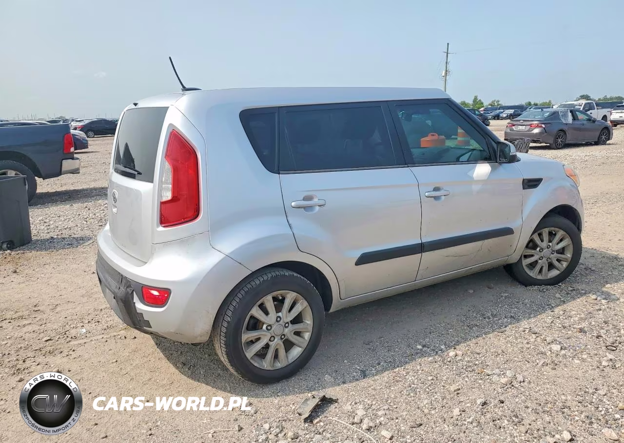 2012 Kia Soul + VIN:KNDJT2A66C7356975 - 3