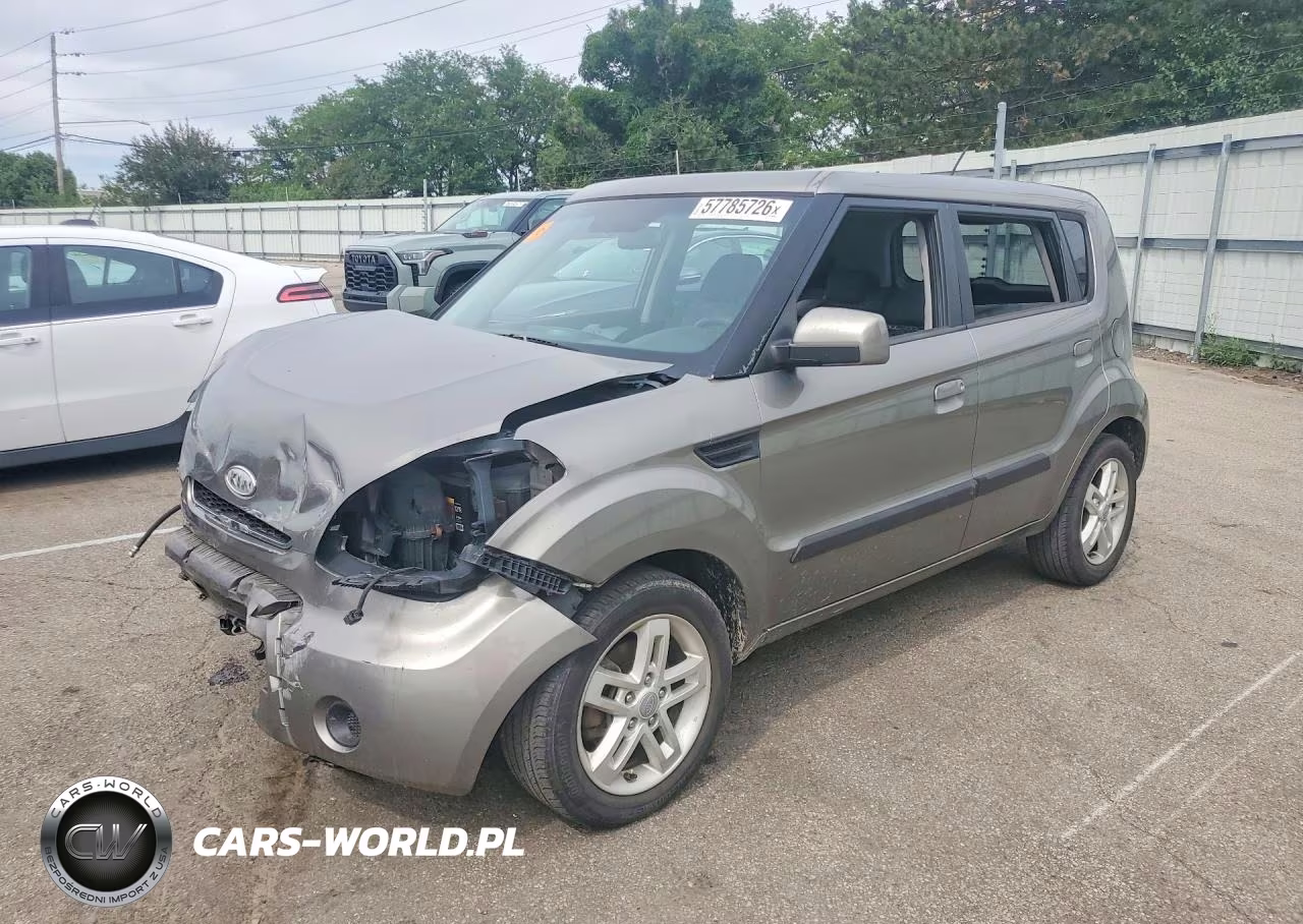 2010 Kia Soul +
