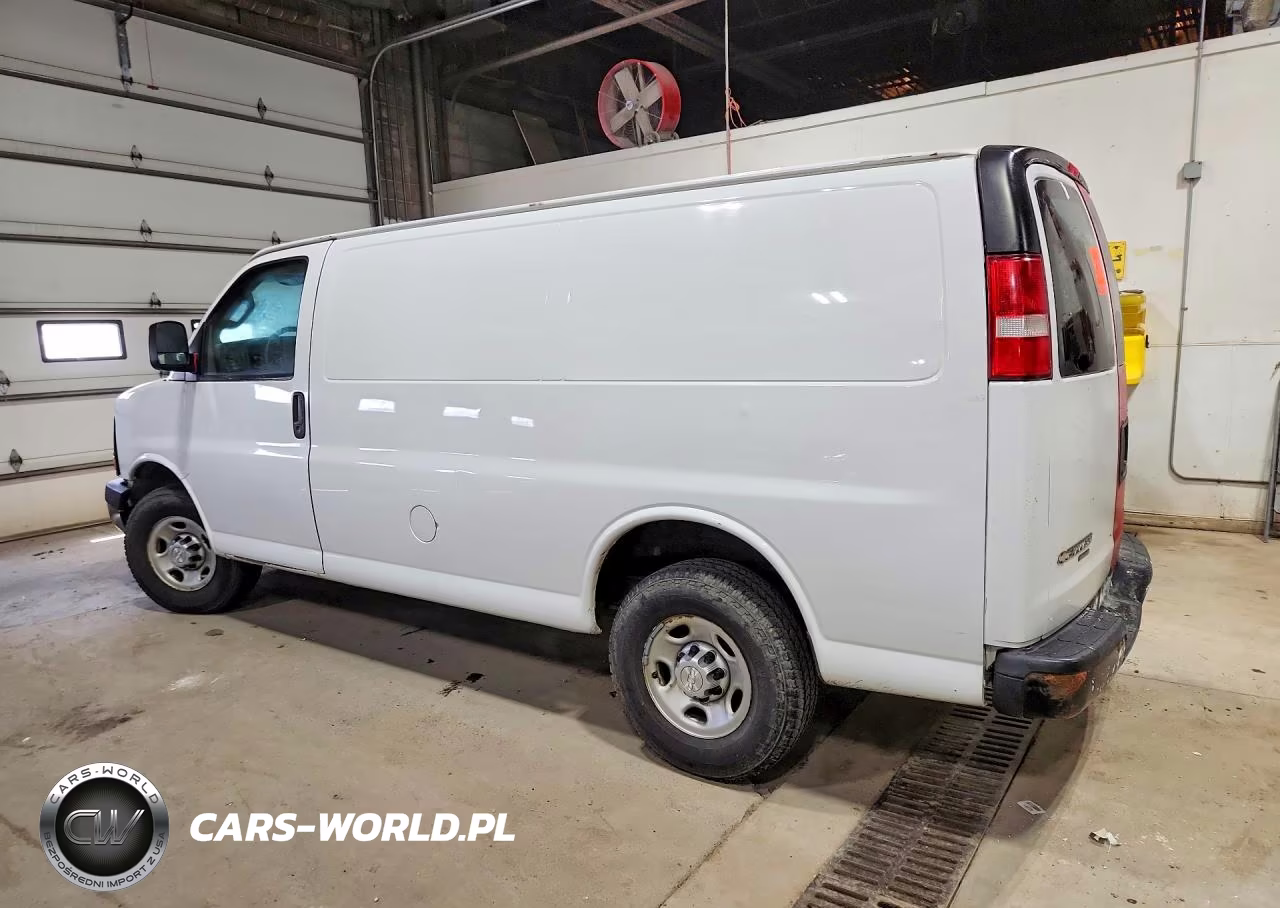 2016 Chevrolet 2500 Expre VIN:1GCWGAFF0G1227121 - 2