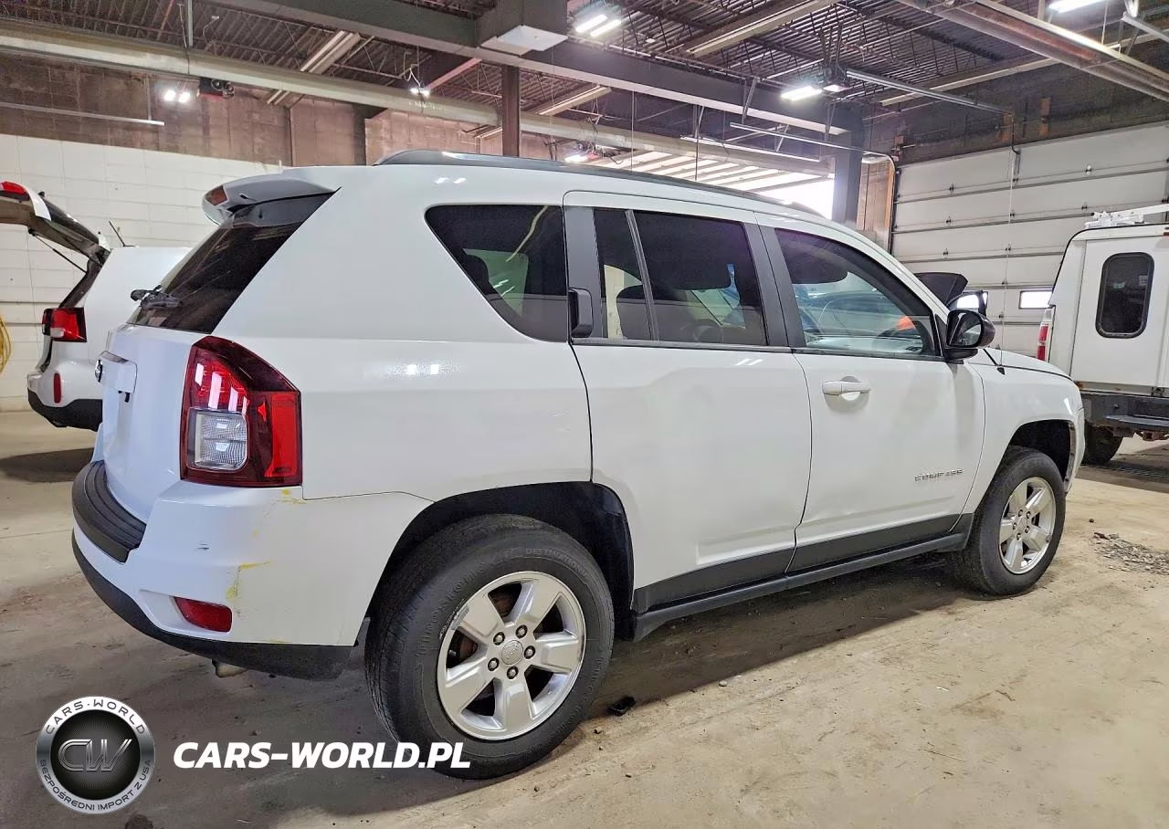 2014 Jeep Compass VIN:1C4NJCBA1ED587058 - 3