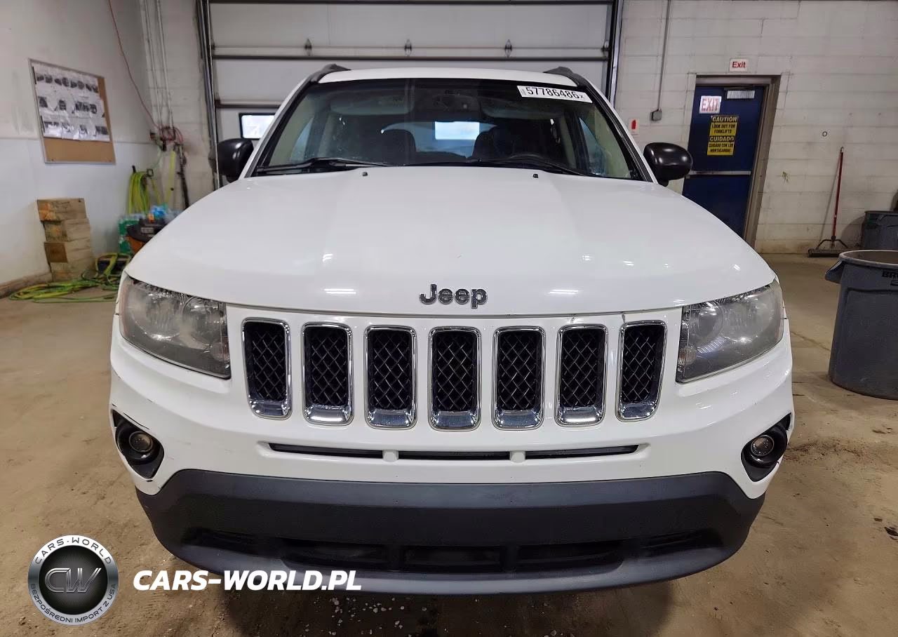 2014 Jeep Compass VIN:1C4NJCBA1ED587058 - 5