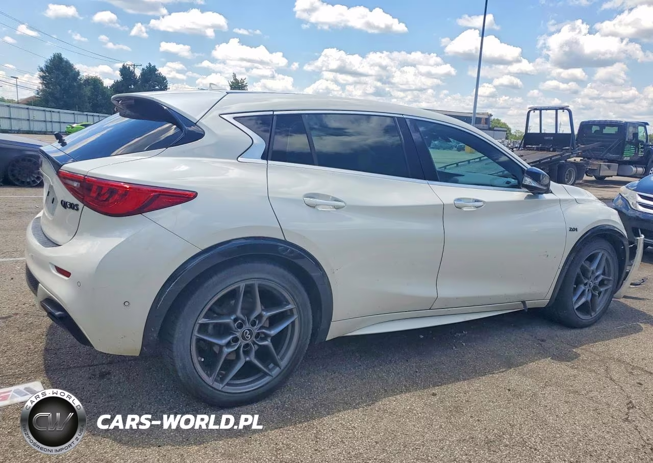 2017 Infiniti Qx30 Base VIN:SJKCH5CP8HA033262 - 3