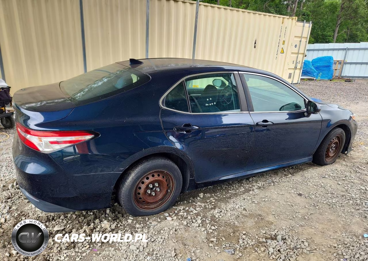 2019 Toyota Camry Le VIN:4T1B11HK0KU688042 - 3