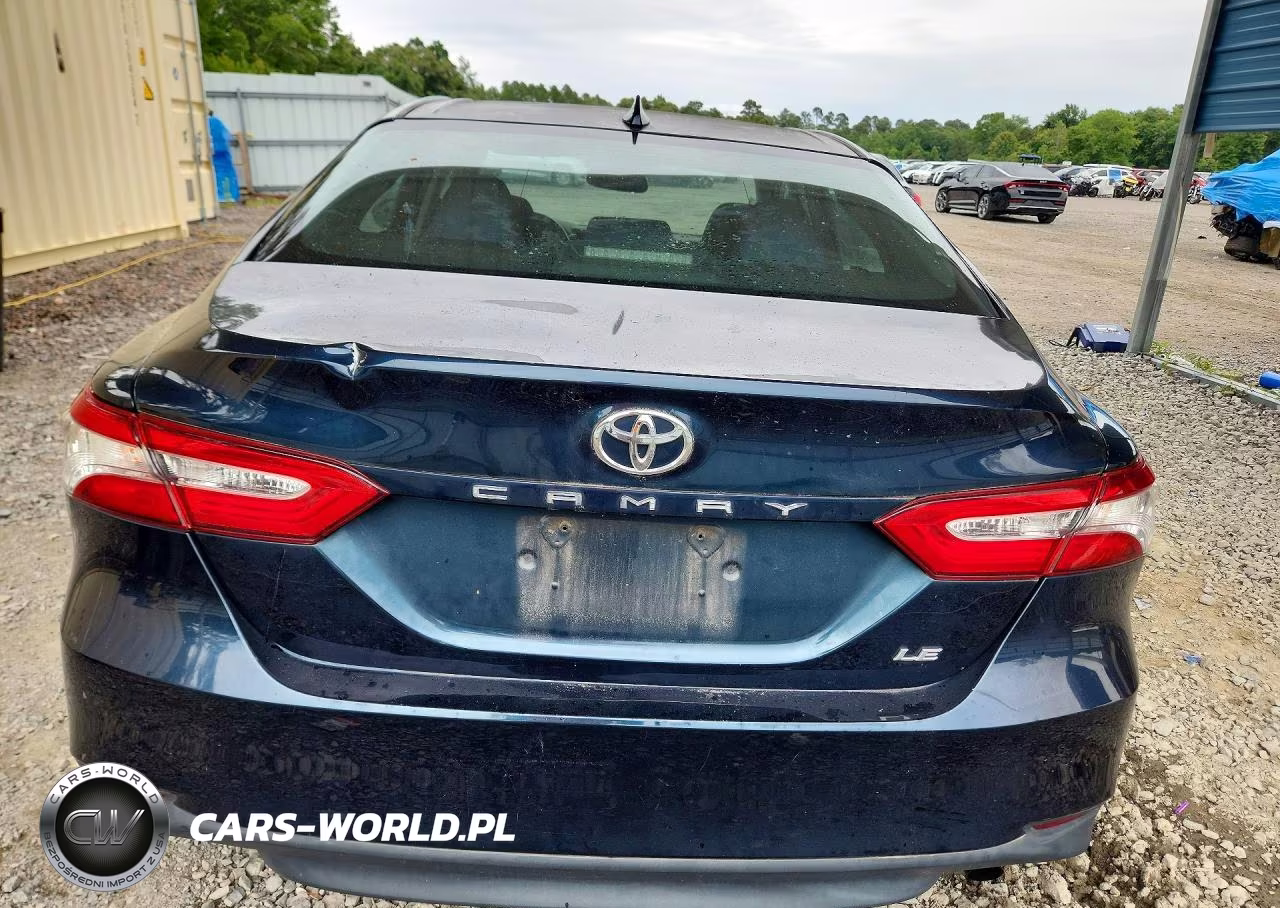 2019 Toyota Camry Le VIN:4T1B11HK0KU688042 - 6
