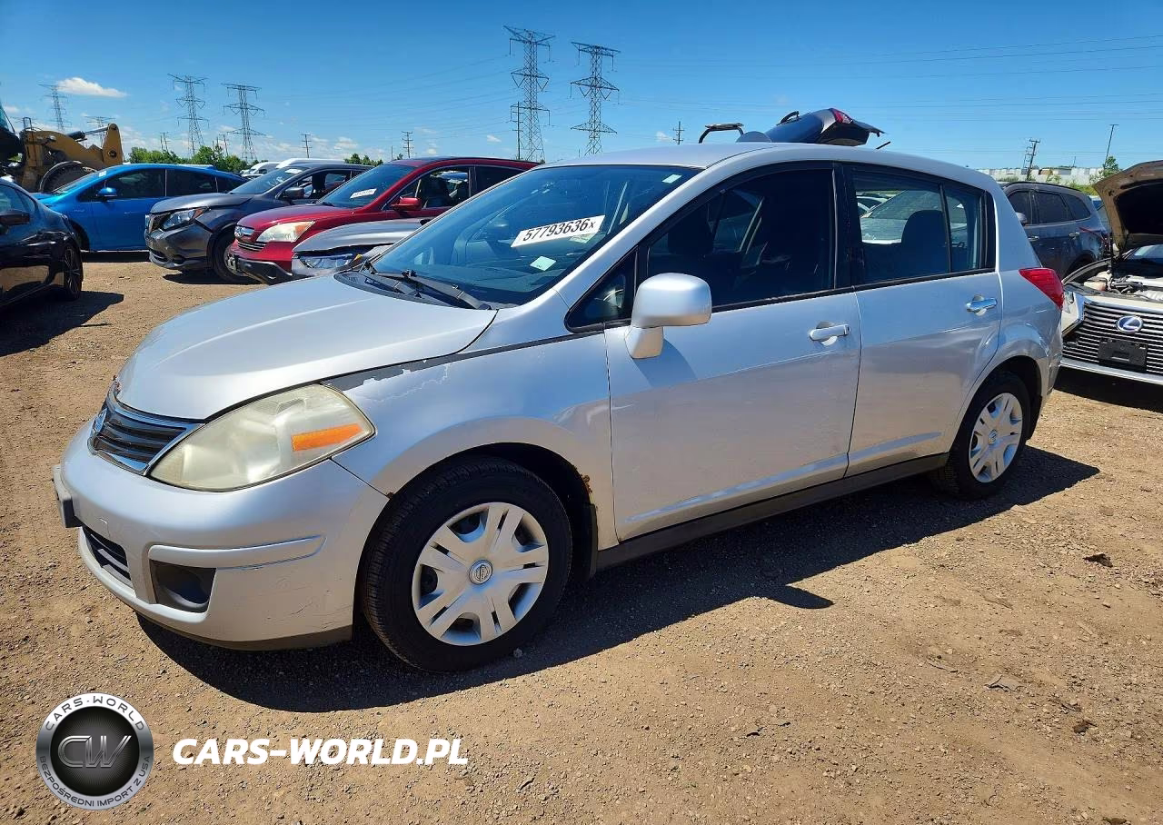 2012 Nissan Versa 1.8 S – zdjęcie 1 z 12