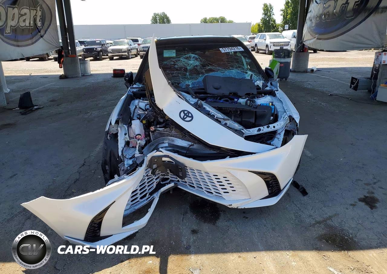 2025 Toyota Camry Xse VIN:4T1DBADKXSU023614 - 5