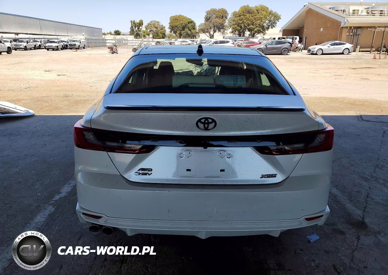 2025 Toyota Camry Xse VIN:4T1DBADKXSU023614 - 6