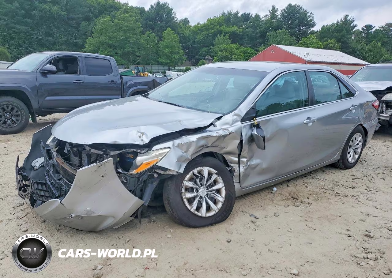 2016 Toyota Camry Le