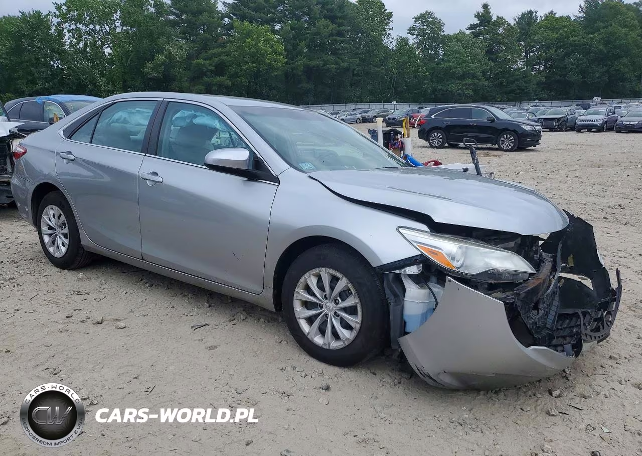 2016 Toyota Camry Le VIN:4T4BF1FK4GR569038 - 4