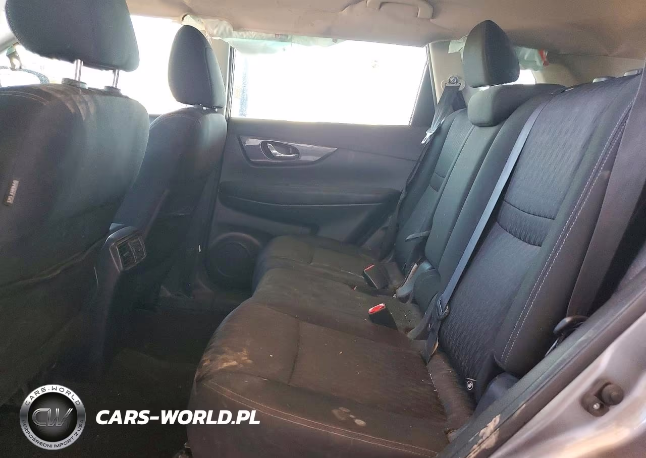 2018 Nissan Rogue S VIN:KNMAT2MT8JP583499 - 10