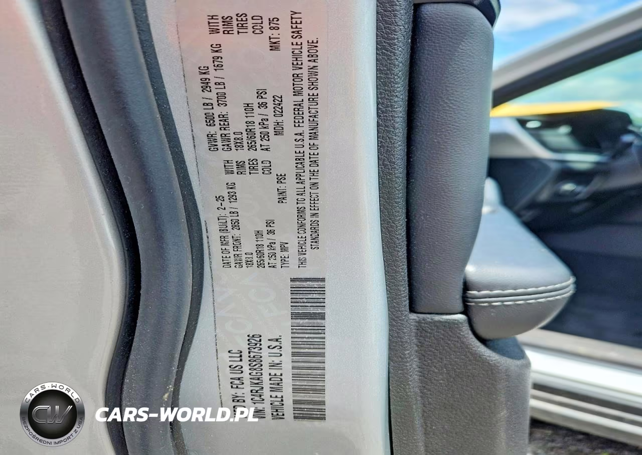 2025 Jeep Grand Cherokee L Laredo VIN:1C4RJKAG8S8673926 - 13