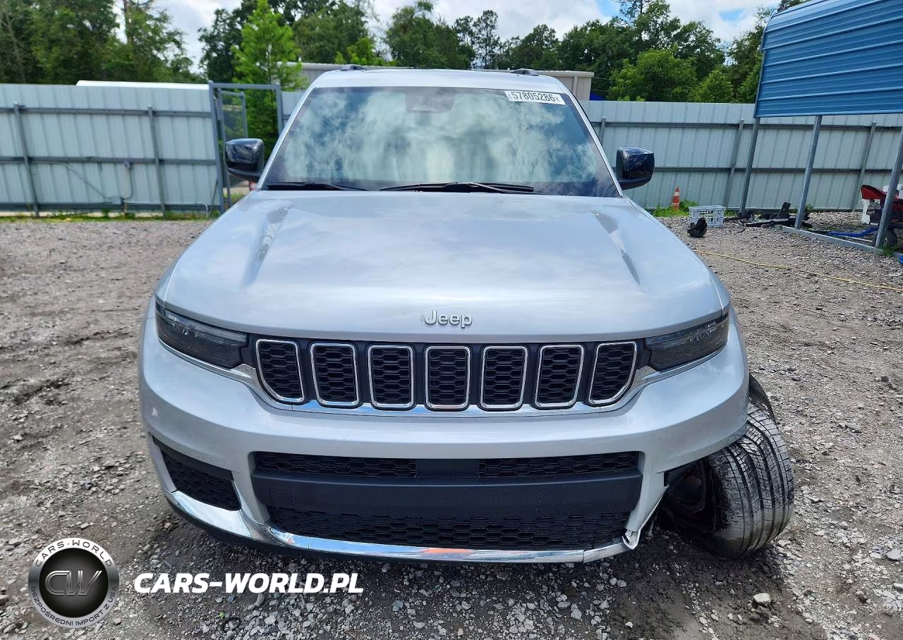 2025 Jeep Grand Cherokee L Laredo VIN:1C4RJKAG8S8673926 - 5